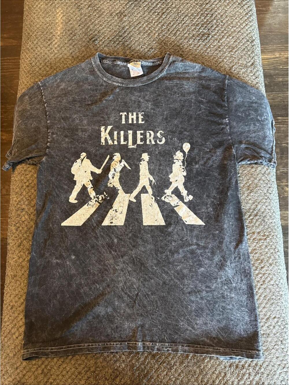 Vtg Y2K “The Killers”Band T Shirt Men’s Medium Acid Wash Abbey Road Horror